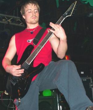 7 Day Sun Guitarist