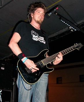 ED Sloan of Crossfade; Photo by Eddy Burke