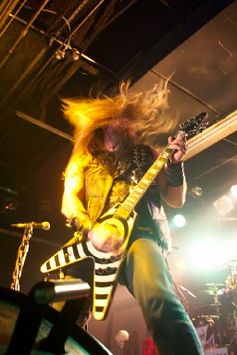 Another shot of Zakk Wylde at Coyote's - Photo by Eddy Burke