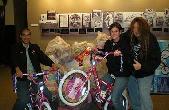 Mudd & Bianna from 93.1 the Fox helped Eddy get toys for the Kosair Childrens Hospital.